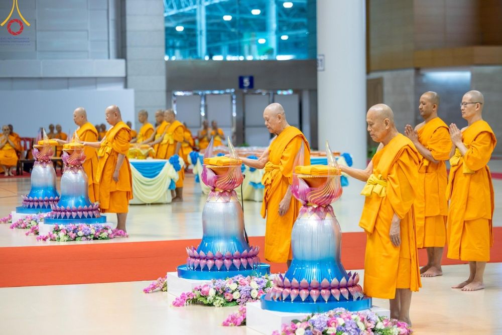 ภาพ No.178128:พิธีทอดผ้าป่าต้นสมบัติจักรพรรดิ ในวันอาทิตย์ที่ 1 ธันวาคม พ.ศ. 2567 ณ สภาธรรมกายสากล วัดพระธรรมกาย