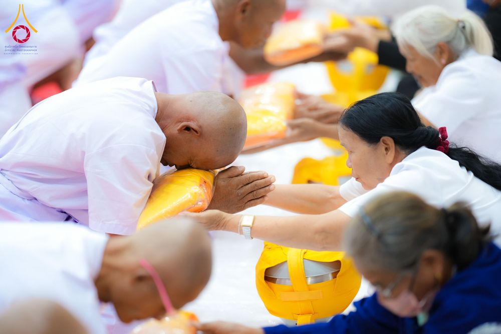 ภาพ No.281187:วันที่ 4 ธันวาคม พ.ศ. 2568 พิธีบรรพชาสามเณร ในโครงการบวชบูชาธรรมมหาปูชนียาจารย์  ณ วัดกลางพระอารามหลวง จังหวัดบุรีรัมย์