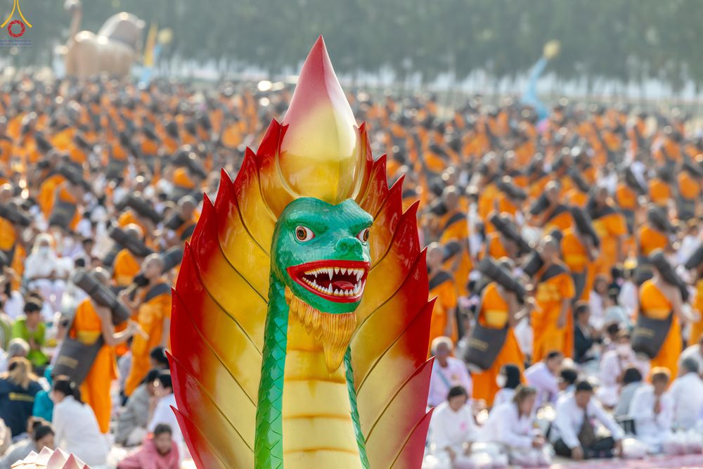 ภาพ No.299603:วันที่ 18 มกราคม พ.ศ. 2569 พิธีต้อนรับพระธรรมยาตรา (ภาพชุดที่ 2) ณ อนุสรณ์สถานลำดับที่ 5  สถานที่เผยแผ่วิชชาธรรมกายครั้งแรก อนุสรณ์สถานบางปลา วัดบางปลา อำเภอบางเลน จังหวัดนครปฐม ในโครงการธรรมยาตรา กตัญญูบูชา มหาปูชนียาจารย์ พระมงคลเทพมุนี(สด จนฺทสโร) พระ