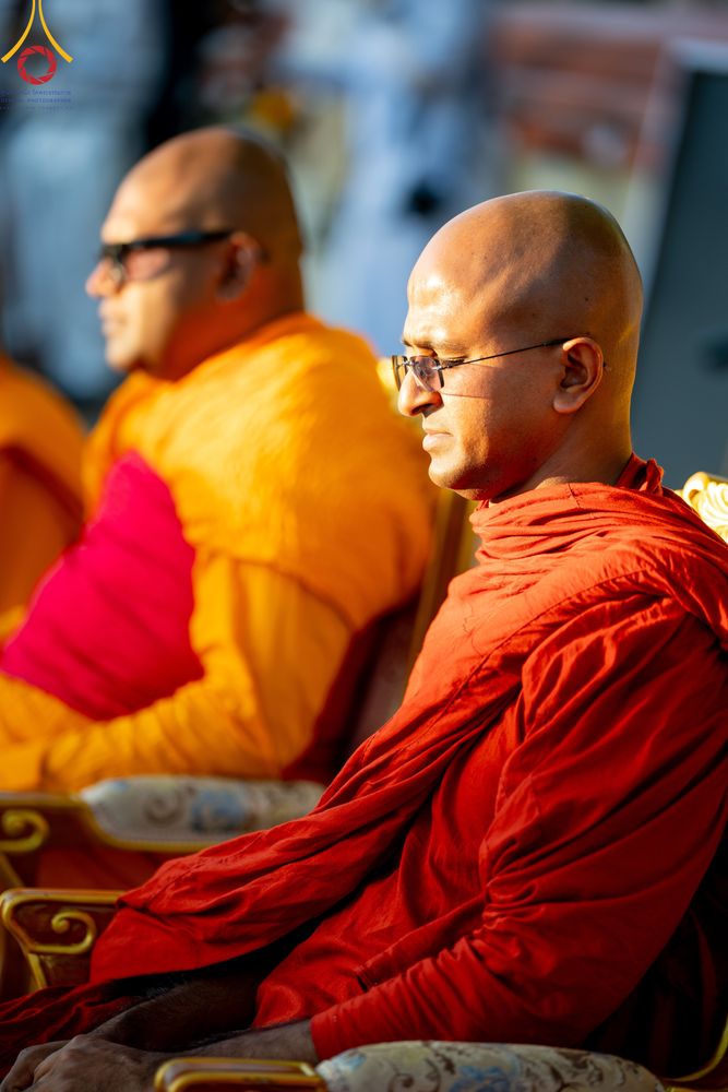 ภาพ No.311209:วันเสาร์ที่ 28 กุมภาพันธ์ พ.ศ. 2569 พิธีตักบาตรพระมหากุศล 11,250 รูป เฉลิมฉลอง 1,250 ปีศรีธรรมราชเจดีย์ สู่มรดกโลก ณ ถนนราชดำเนิน บริเวณหน้าวัดพระมหาธาตุวรมหาวิหาร อ.เมือง จ.นครศรีธรรมราช