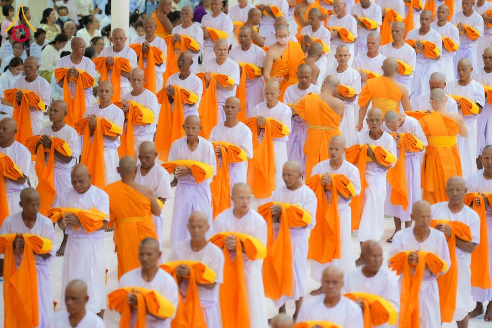 ภาพ No.281247:วันที่ 4 ธันวาคม พ.ศ. 2568 พิธีบรรพชาสามเณร ในโครงการบวชบูชาธรรมมหาปูชนียาจารย์  ณ วัดกลางพระอารามหลวง จังหวัดบุรีรัมย์