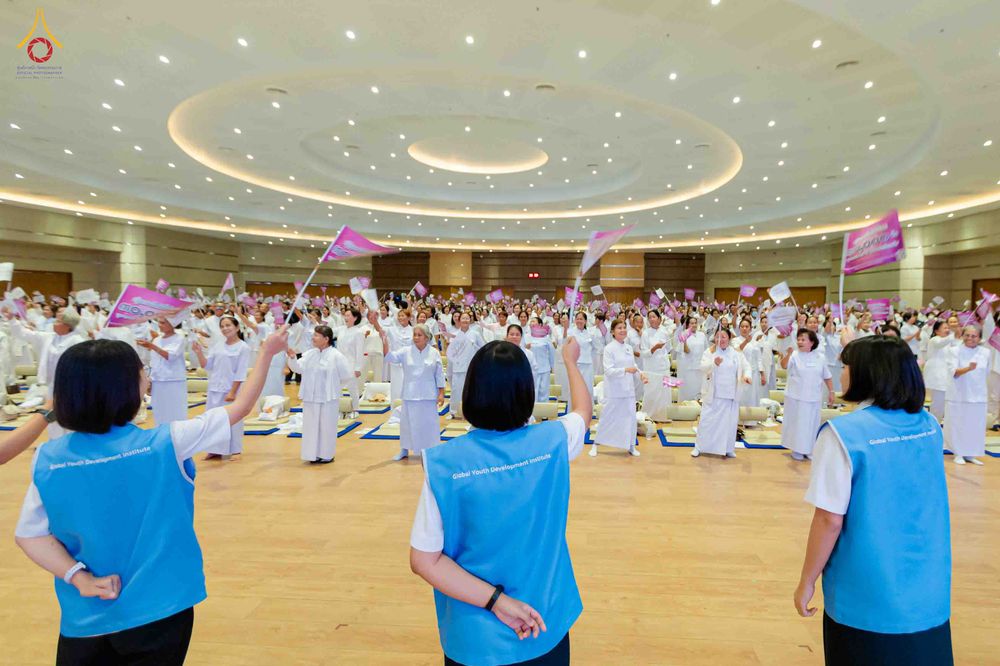 ภาพ No.344439:วันที่ 21-23 สิงหาคม พ.ศ. 2569 สัมมนารวมใจผู้นำบุญ บูชาธรรม 82 ปี หลวงพ่อธัมมชโย รุ่นที่ 1 กฐินสามัคคีทั่วไทย 30,000 วัด โครงการอุปสมบทบูชาธรรมมหาปูชนียาจารย์ 3,000 รูป  ณ ศูนย์ปฏิบัติธรรมเวิล์ดพีช วัลเล่ย์ จ.นครราชสีมา