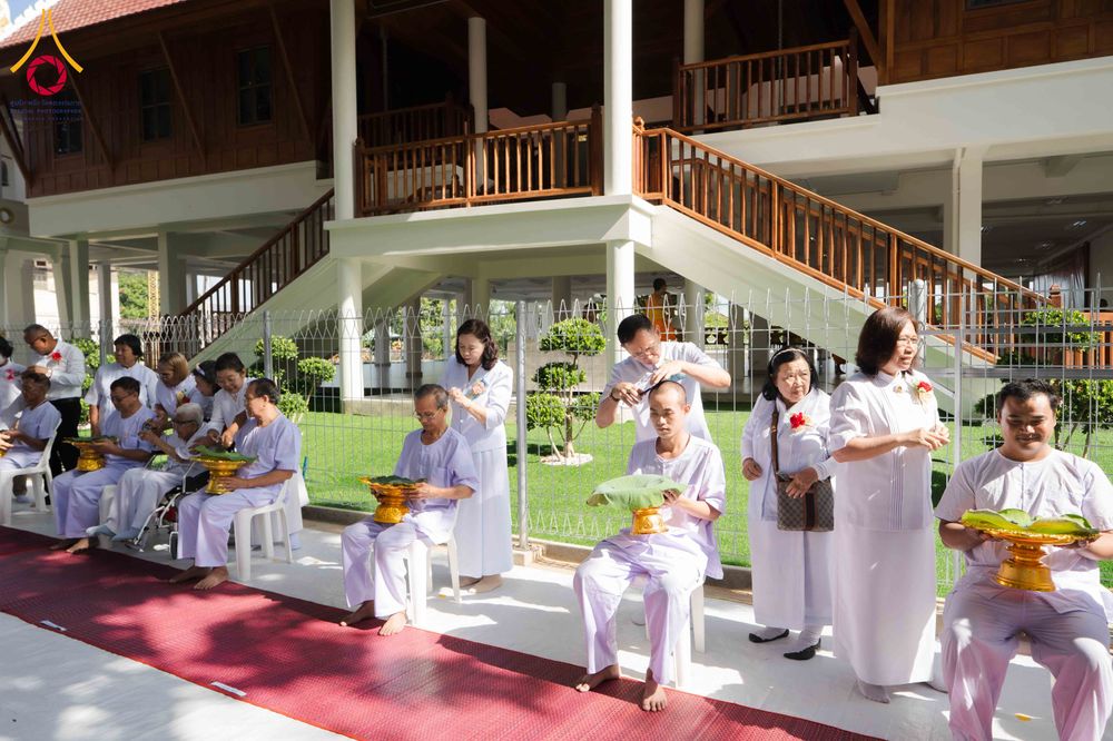 ภาพ No.341225:วันอาทิตย์ที่ 26 กรกฎาคม พ.ศ. 2569 ​โครงการอุปสมบทหมู่บูชาธรรมมหาปูชนียาจารย์ รุ่นที่ ๑ วัดกลางธนรินทร์ ต.บ้านแป้ง อ.พรหมบุรี จ.สิงห์บุรี
