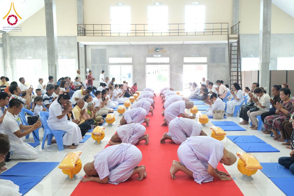 ภาพ No.315541:วันที่ 21 มีนาคม พ.ศ. 2569 โครงการอุปสมบทหมู ภาคฤดูร้อน ศูนย์อบรมเยาวชนนครปฐม อุปสมบท ณ พระอุโบสถ วัดลาดหญ้าไทร