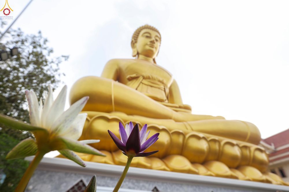 ภาพ No.299898:วันที่ 22 มกราคม พ.ศ.2569 พระธรรมยาตราปฏิบัติธรรม และถ่ายภาพหมู่ประวัติศาสตร์ ณ อาคารธรรมยาตรา กตัญญูบูชามหาปูชนียาจารย์  ตรงข้ามวัดปากน้ำภาษีเจริญ จ.กรุงเทพมหานคร ในโครงการธรรมยาตรา กตัญญูบูชา มหาปูชนียาจารย์ พระมงคลเทพมุนี(สด จนฺทสโร) พระผู้ปราบมาร อนุ