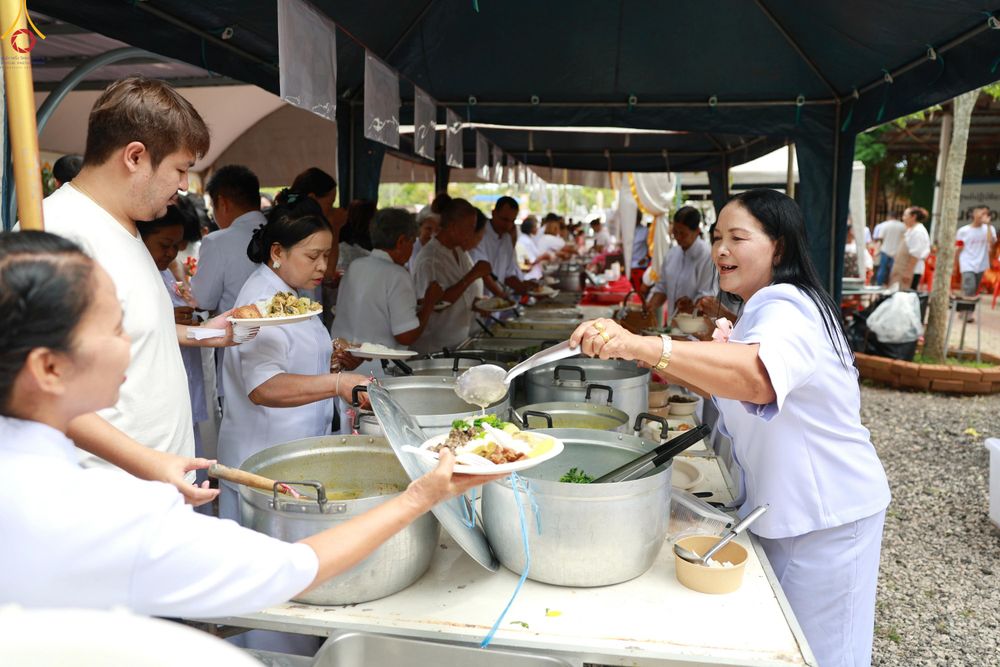 ภาพ No.281836:วันที่ 28 ตุลาคม พ.ศ 2568 พิธีทอดกฐินสามัคคีทั่วไทย 30,000 วัด  โดยคณะศิษยานุศิษย์ บูชาธรรม 81 ปี  หลวงพ่อธัมมชโย ณ ศูนย์ปฏิบัติธรรมพัทลุง