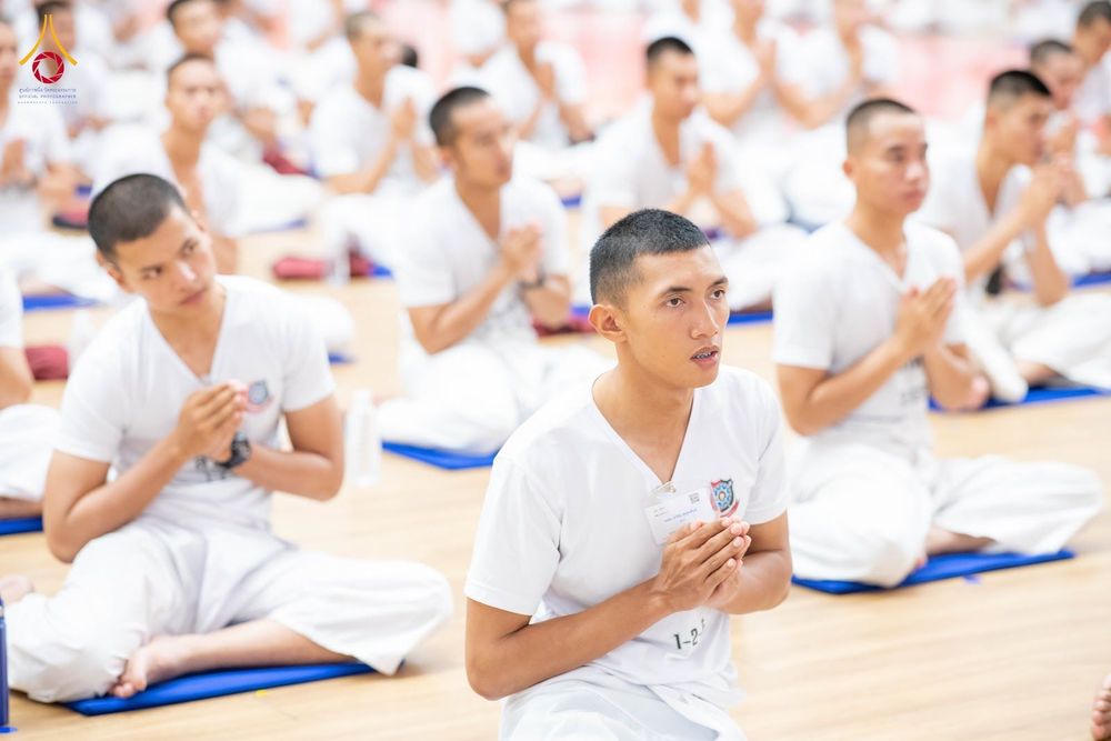 ภาพ No.350104:วันที่ 17-18 กันยายน พ.ศ. 2569 โครงการบรรพชาพัฒนาคุณธรรม จริยธรรม สำหรับนักเรียนนายสิบตำรวจ (นสต.) รุ่นที่ 16 ศูนย์ฝึกอบรมตำรวจภูธรภาค 1  ได้จัดกิจกรรม ณ สภาธรรมกายสากล ห้องแก้ว2