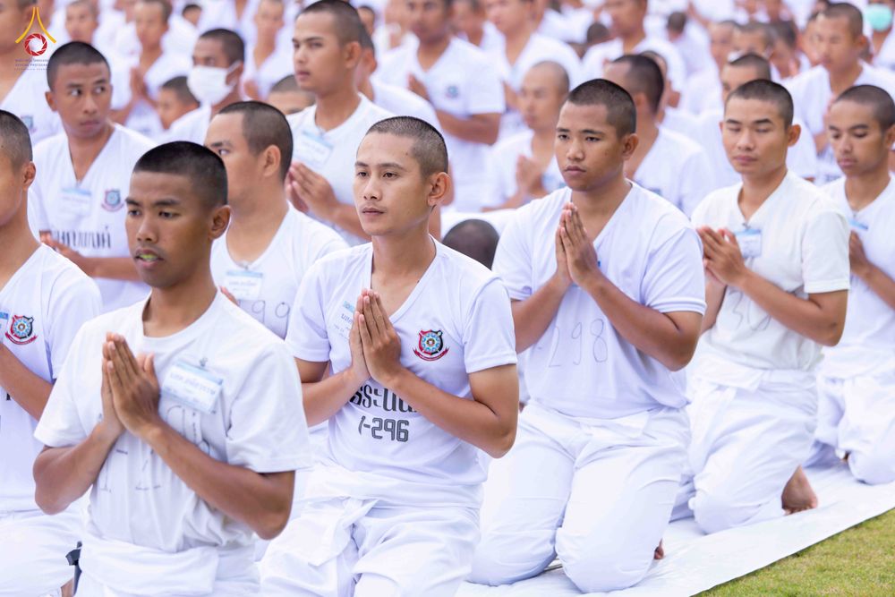 ภาพ No.340981:วันที่ 26 กรกฎาคม พ.ศ. 2569 โครงการพัฒนาคุณธรรม จริยธรรม สำหรับนักเรียนนายสิบตำรวจ (นสต.) รุ่นที่ 17 ศูนย์ฝึกอบรมตำรวจภูธรภาค 1 ได้จัดกิจกรรม ตักบาตรเพื่อน้อมอุทิศถวายเพื่อเป็นพระราชกุศลฯ  และปฏิบัติธรรม ติวธรรมมะ ณ ศูนย์ปฏิบัติธรรมเวิล์ดพีช วัลเล่ย์ (Wo