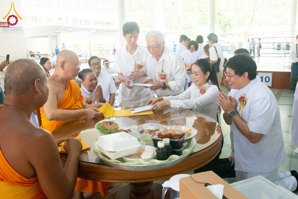 ภาพ No.315432:วันที่ 20 มีนาคม พ.ศ. 2569 พิธีเจริญพระพุทธมนต์ เนื่องในวาระอายุวัฒนมงคล 75 ปี พระเดชพระคุณพระภาวนาธรรมวิเทศ วิ. (ภูเบศ ฌานาภิญโญ) ผู้ช่วยเจ้าอาวาสวัดพระธรรมกาย และเจ้าอาวาสวัดพระธรรมกายเบเนลักซ์ ประเทศเบลเยียม  ณ หอฉันคุณยายอาจารย์ฯ วัดพระธรรมกาย