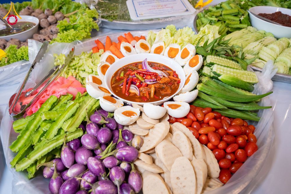 ภาพ No.287379:วันที่ 3 มกราคม พ.ศ.2569 พิธีถวายภัตตาหารเป็นสังฆทาน แด่พระธรรมยาตรา ณ วัดพระธรรมกาย  จังหวัดปทุมธานี ในโครงการธรรมยาตรา กตัญญูบูชา มหาปูชนียาจารย์ พระมงคลเทพมุนี(สด จนฺทสโร) พระผู้ปราบมาร อนุสรณ์สถาน 7 แห่ง ปีที่ 14