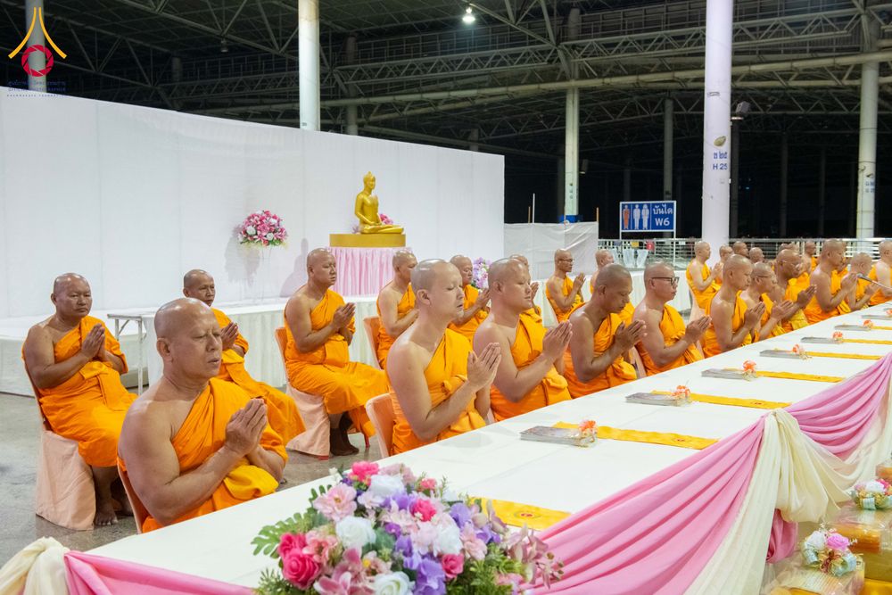 ภาพ No.279039:วันที่ 2 มกราคม พ.ศ.2569 พิธีถวายภัตตาหารเป็นสังฆทาน แด่พระธรรมยาตรา ณ วัดพระธรรมกาย ปทุมธานี ในโครงการธรรมยาตรา กตัญญูบูชา มหาปูชนียาจารย์ พระมงคลเทพมุนี(สด จนฺทสโร) พระผู้ปราบมาร อนุสรณ์สถาน 7 แห่ง ปีที่ 14