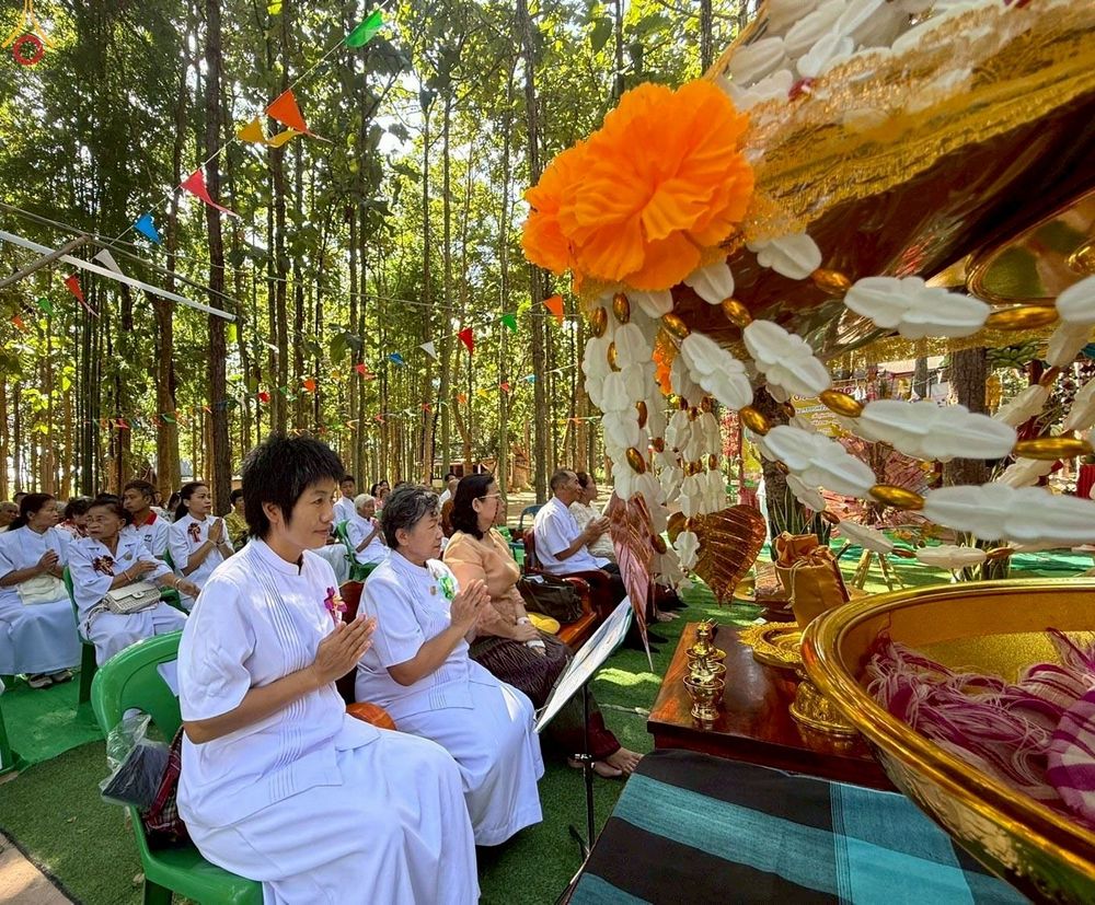 ภาพ No.259963:วันที่ 19 ตุลาคม พ.ศ. 2568 พิธีทอดกฐินสามัคคีทั่วไทย 30,000 วัด โดยคณะศิษยานุศิษย์ บูชาธรรม 81 ปี หลวงพ่อธัมมชโย ณ วัดป่าคำยิ่งหมีพนาไพร อำเภอนามน จังหวัดกาฬสินธุ์