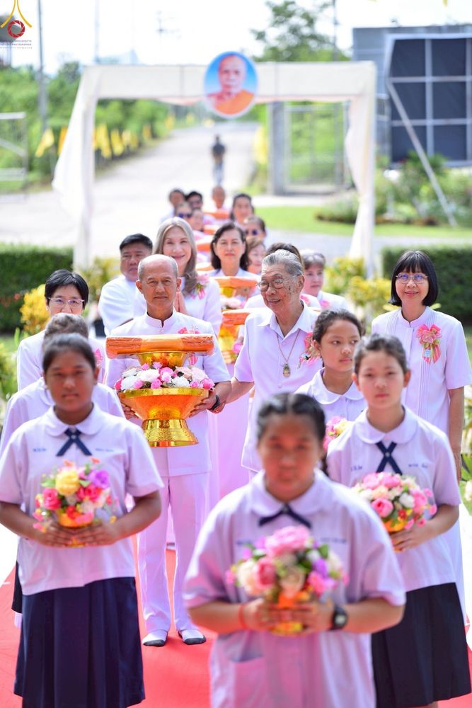 ภาพ No.241269:วันอาทิตย์ที่ 24 สิงหาคม พ.ศ.2568 พิธีปฐมผ้าป่าสถาปนาองค์พระเจดีย์เพื่อสร้างสันติภาพโลก พิธีไถ่ชีวิตโค สร้างมหากุศลด้วยการให้ชีวิตสัตว์เป็นทาน ณ ศูนย์ปฏิบัติธรรมสระบุรี อ.พระพุทธบาท จ.สระบุรี