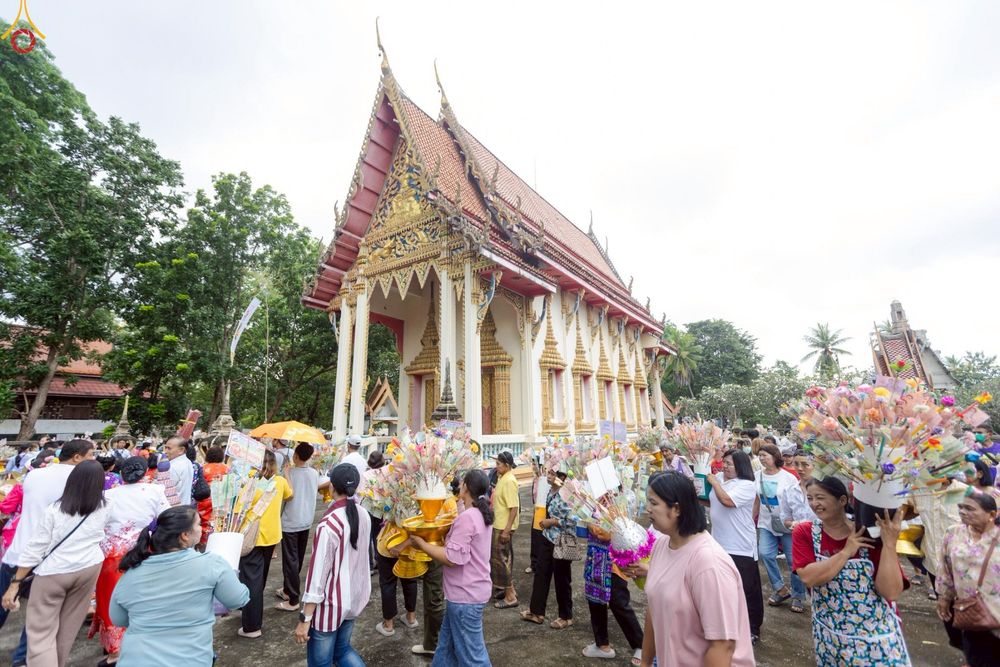 ภาพ No.262607:วันที่ 19 ตุลาคม พ.ศ. 2568 พิธีทอดกฐินสามัคคีทั่วไทย 30,000 วัด โดยคณะศิษยานุศิษย์ บูชาธรรม 81 ปี หลวงพ่อธัมมชโย ณ วัดหนองขาม ต.ห้วยทรายเหนือ อ.ชะอำ จ.เพชรบุรี