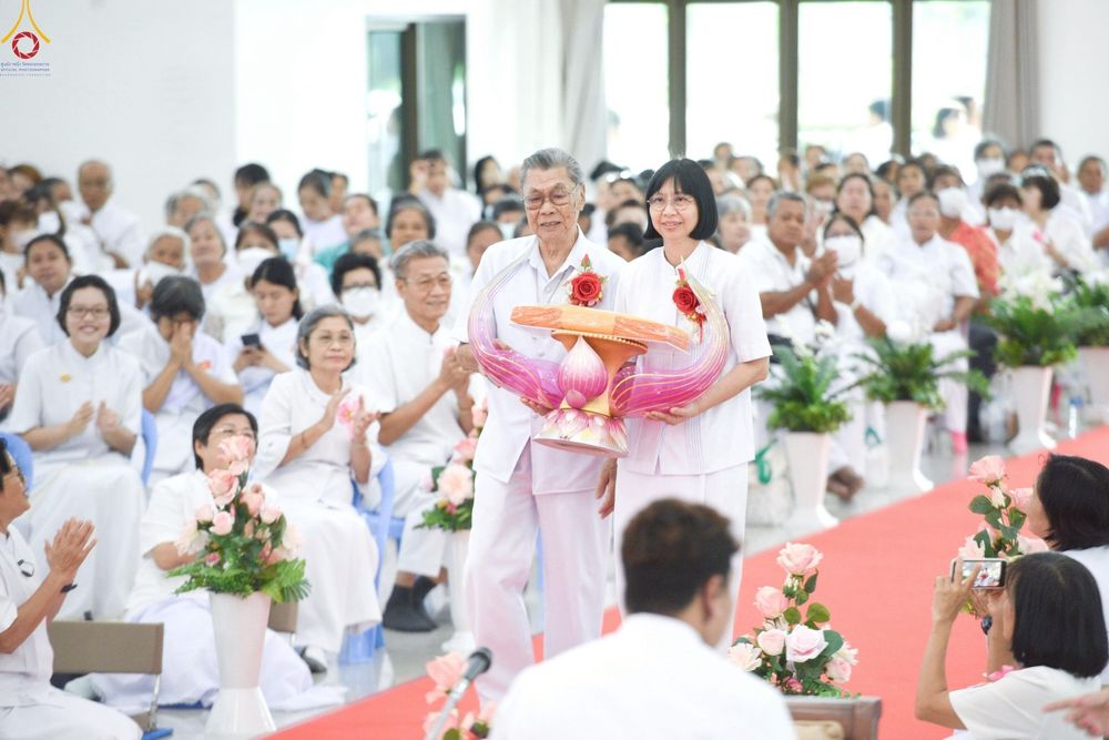 ภาพ No.246822:วันอาทิตย์ที่ 14 กันยายน พ.ศ. 2568 พิธีทอดผ้าป่า ซื้อดิน ปรับพื้นที่ลานธรรม  และพิธีกลั่นแผ่นดิน โปรยทราย สถาปนาองค์พระเจดีย์ เพื่อสร้างสันติภาพโลก  ณ ศูนย์ปฏิบัติธรรมสระบุรี อ.พระพุทธบาท จ.สระบุรี