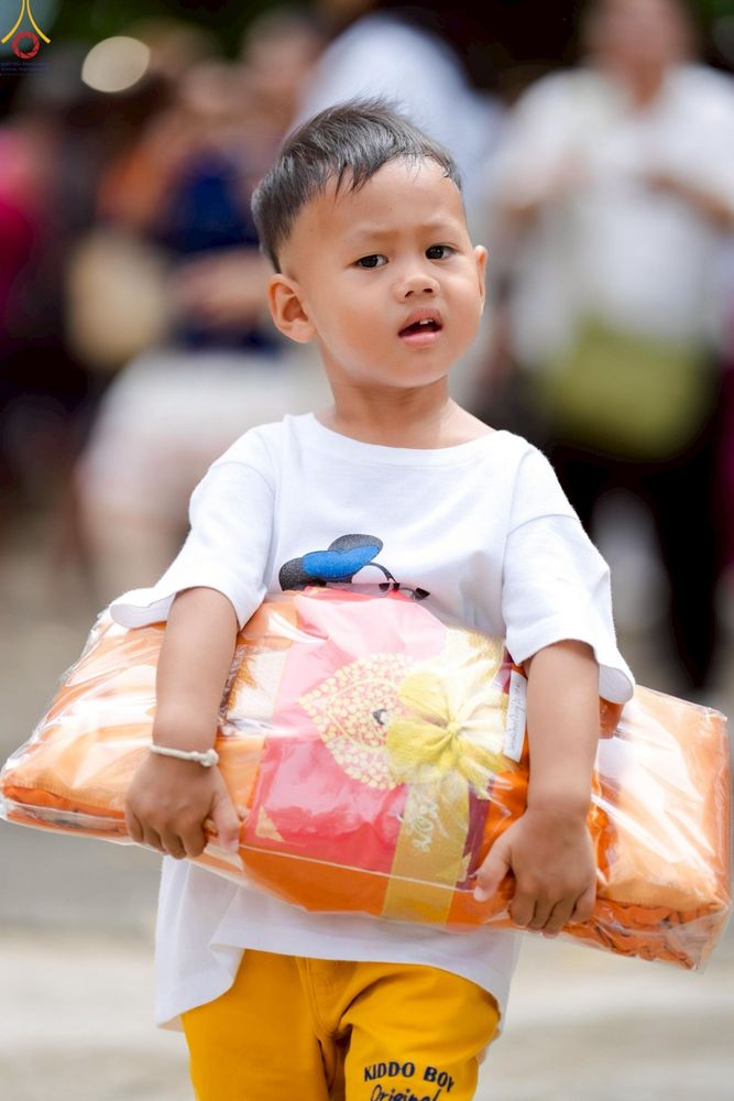 ภาพ No.250758:วันพุธที่ 8 ตุลาคม พ.ศ. 2568 พิธีทอดกฐินสามัคคีทั่วไทย 30,000 วัด โดยคณะศิษยานุศิษย์ บูชาธรรม 81 ปี หลวงพ่อธัมมชโย ณ วัดหนองโพธิ์ อ.กำแพงแสน จ.นครปฐม