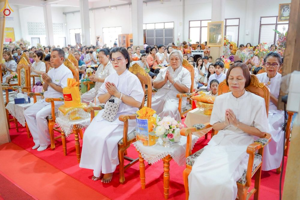 ภาพ No.253368:วันที่ 12 ตุลาคม พ.ศ. 2568 พิธีทอดกฐินสามัคคีทั่วไทย 30,000 วัด โดยคณะศิษยานุศิษย์ บูชาธรรม 81 ปี หลวงพ่อธัมมชโย ณ วัดบางน้ำผึ้งนอก อ.พระประแดง จ.สมุทรปราการ