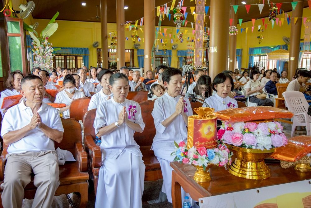 ภาพ No.267084:วันที่ 26 ตุลาคม พ.ศ. 2568 พิธีทอดกฐินสามัคคีทั่วไทย ณ วัดหนองม่วง อ.เฉลิมพระเกียรติ จ.สระบุรี โดยคณะศิษยานุศิษย์ บูชาธรรม 81 ปี หลวงพ่อธัมมชโย