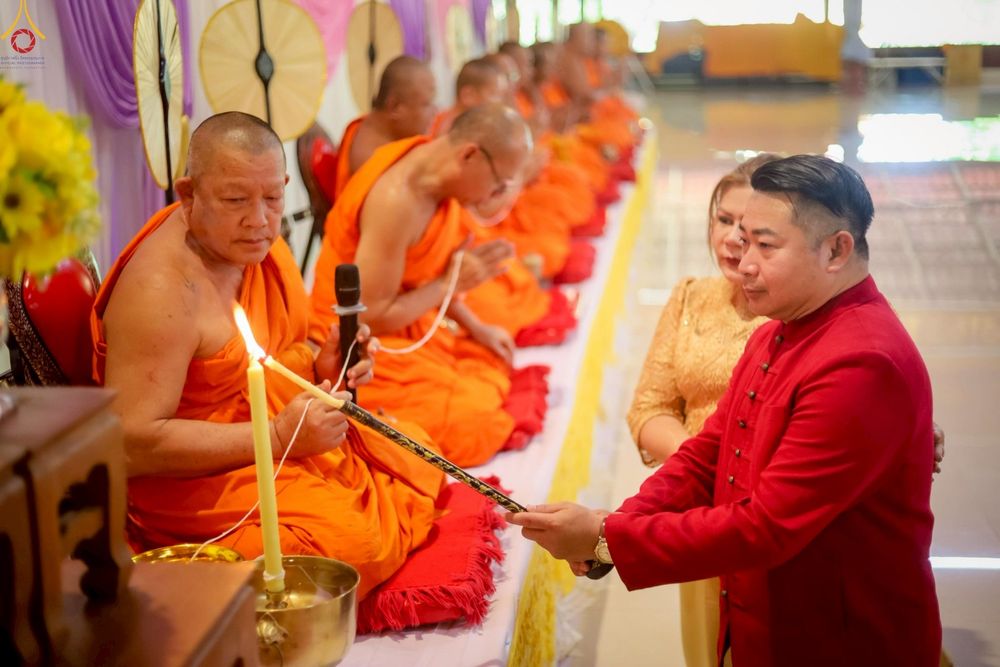 ภาพ No.255302:วันที่ 12 ตุลาคม พ.ศ. 2568 พิธีทอดกฐินสามัคคีทั่วไทย 30,000 วัด โดยคณะศิษยานุศิษย์ บูชาธรรม 81 ปี หลวงพ่อธัมมชโย ณ วัดราชคีรีหิรัญญาราม ต.วังทอง อ.วังทอง จ.พิษณุโลก