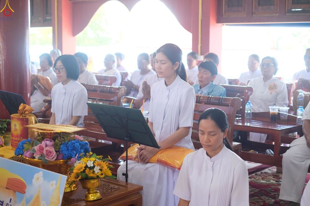 ภาพ No.270495:วันที่ 23 ตุลาคม พ.ศ. 2568 พิธีทอดกฐินสามัคคีทั่วไทย ณ วัดสำโรง ต.สำโรงใหม่ อ.ละหานทราย จ.บุรีรัมย์ โดยคณะศิษยานุศิษย์ บูชาธรรม 81 ปี หลวงพ่อธัมมชโย