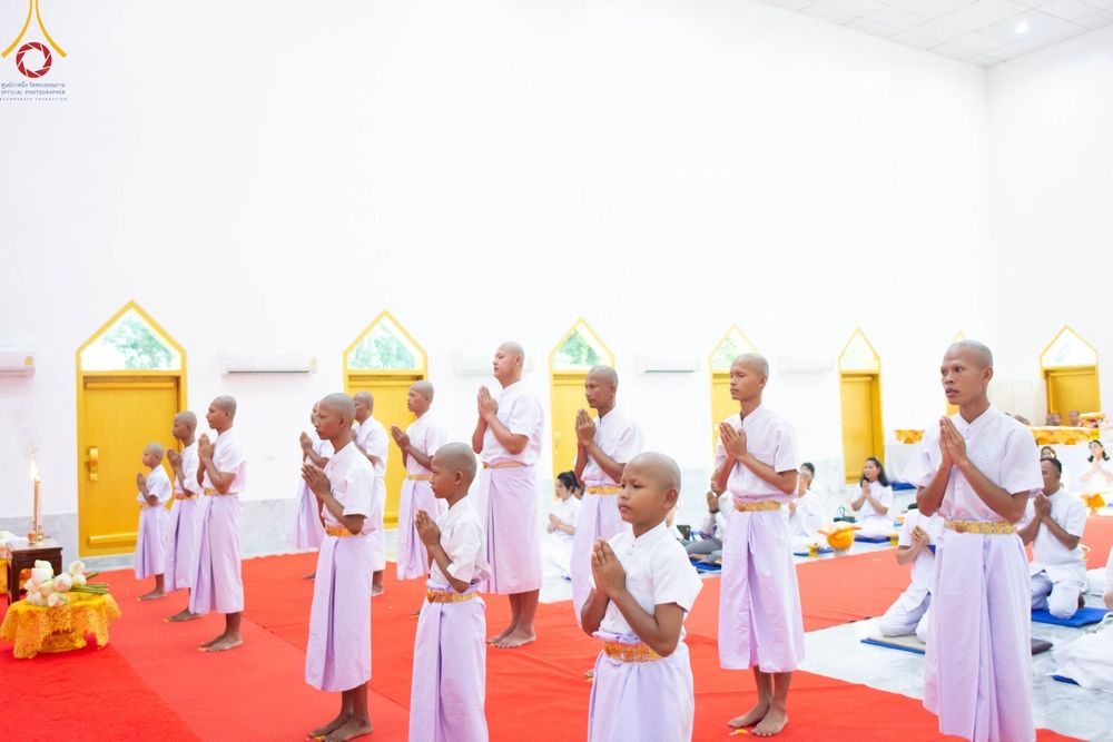 ภาพ No.101042:พิธีบรรพชาธรรมทายาท ในโครงการอุปสมบทบูชาธรรม มหาปูชนียาจารย์ พ.ศ. 2566 ณ วัดหนองไผ่ล้อม จ.ปราจีนบุรี วันที่ 2 ธันวาคม พ.ศ. 2566