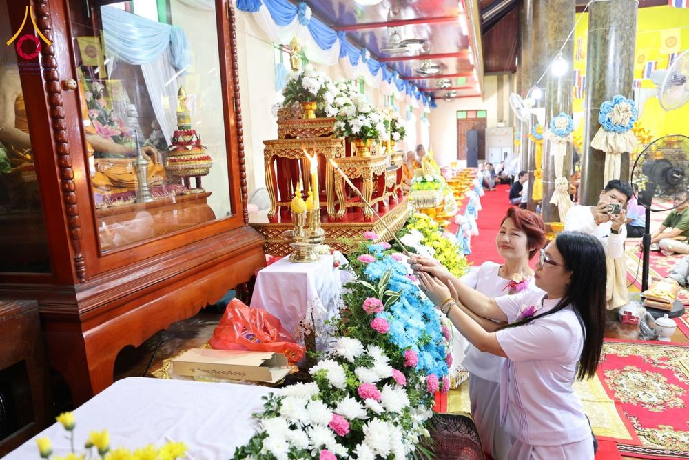 ภาพ No.181663:พิธีทอดกฐิน ณ วัดธรรมโชติการาม (วัดขวิด) อ.บางบาล จ.พระนครศรีอยุธยา ในโครงการทอดกฐินสามัคคีทั่วไทย 30,000 วัด บูชาธรรม 80 ปี หลวงพ่อธัมมชโย โดยคณะศิษยานุศิษย์วัดพระธรรมกาย วันที่ 2 พฤศจิกายน พ.ศ. 2567