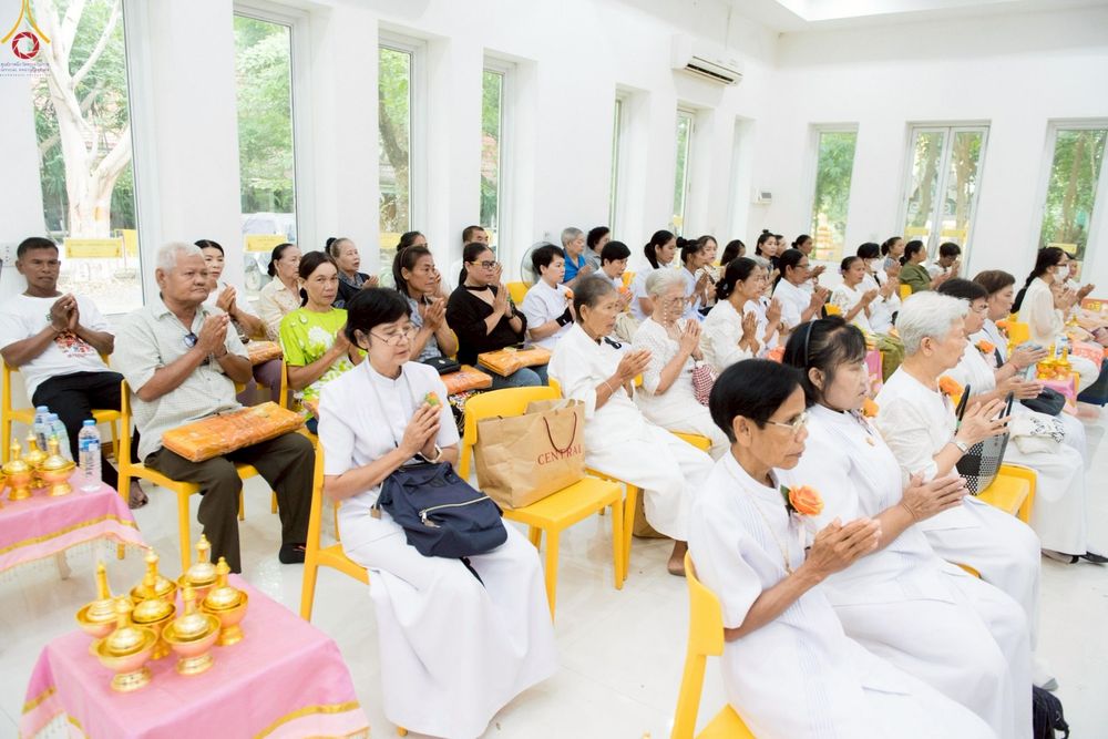 ภาพ No.277621:วันที่ 5 พฤศจิกายน พ.ศ. 2568 พิธีทอดกฐินสามัคคีทั่วไทย ณ วัดหัวถนนเหนือ ต.หัวถนน อ.ท่าตะโก จ.นครสวรรค์ โดยคณะศิษยานุศิษย์ บูชาธรรม 81 ปี หลวงพ่อธัมมชโย