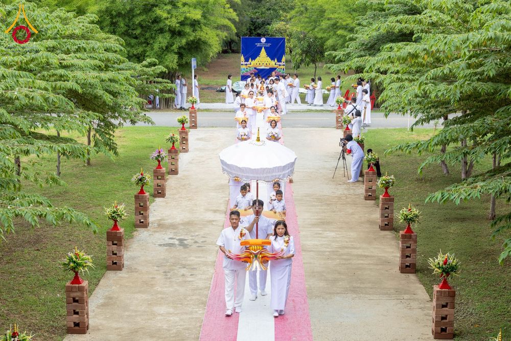 ภาพ No.254999:วันที่ 15 ตุลาคม พ.ศ. 2568 พิธีทอดกฐินสามัคคีประจำปี 2568 บูชาธรรม 81 ปี หลวงพ่อธัมมชโย ณ ศูนย์อบรมเยาวชนกาญจนบุรี