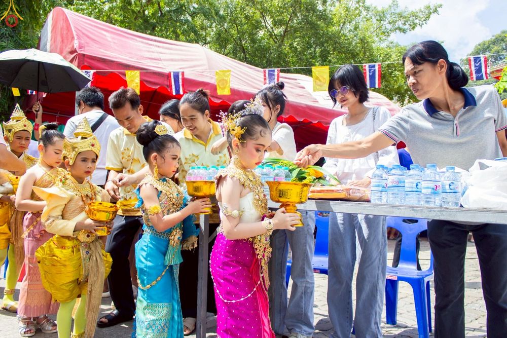 ภาพ No.252509:วันที่ 11 ตุลาคม พ.ศ. 2568 พิธีทอดกฐินสามัคคีทั่วไทย 30,000 วัด โดยคณะศิษยานุศิษย์ บูชาธรรม 81 ปี หลวงพ่อธัมมชโย ณ วัดโคกมะตูม อ.เมืองสระบุรี จ.สระบุรี