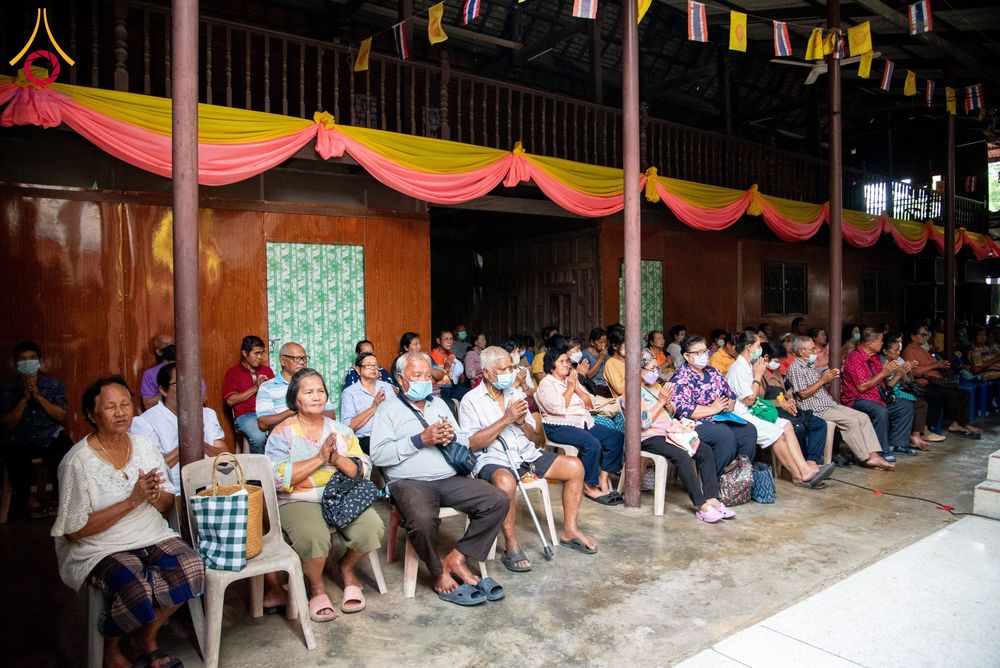 ภาพ No.175202:พิธีทอดกฐิน วัดแรก จ.เพชรบุรี ในโครงการกฐินสามัคคีทั่วไทย 30,000 วัด บูชาธรรม 80 ปี หลวงพ่อธัมมชโย โดยคณะศิษยานุศิษย์วัดพระธรรมกาย วันที่ 14 พฤศจิกายน พ.ศ. 2567