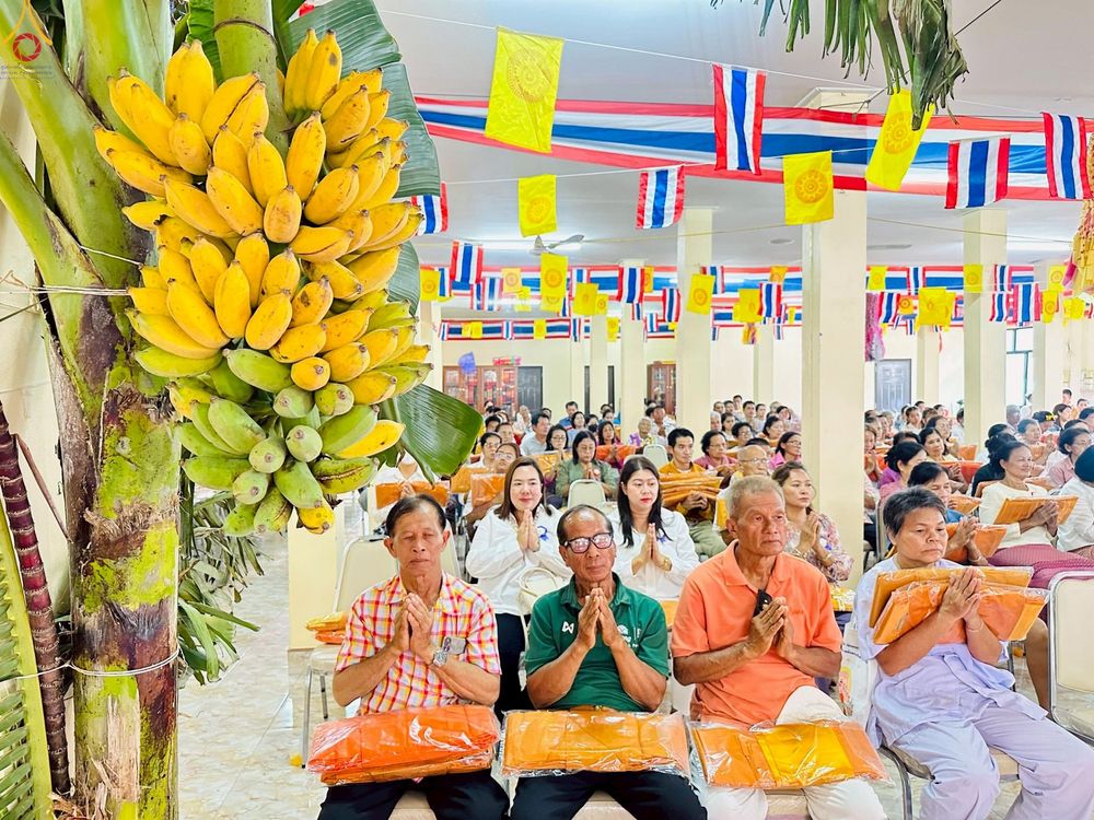 ภาพ No.257702:วันที่ 18 ตุลาคม พ.ศ. 2568 พิธีทอดกฐินสามัคคีทั่วไทย 30,000 วัด โดยคณะศิษยานุศิษย์ บูชาธรรม 81 ปี หลวงพ่อธัมมชโย ณ วัดสุนันทาราม จ.สระบุรี