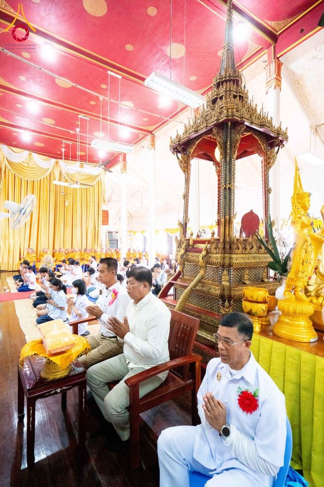 ภาพ No.197250:พิธีทอดผ้าป่าทำนุบำรุงศาสนสถาน ณ วัดอัมพวัน ตำบลบางม่วง อำเภอบางใหญ่ จังหวัดนนทบุรี ในโครงการธรรมยาตรา กตัญญูบูชา มหาปูชนียาจารย์ พระมงคลเทพมุนี(สด จนฺทสโร) พระผู้ปราบมาร อนุสรณ์สถาน 7 แห่ง ปีที่ 13 วันที่ 17 มกราคม พ.ศ. 2568