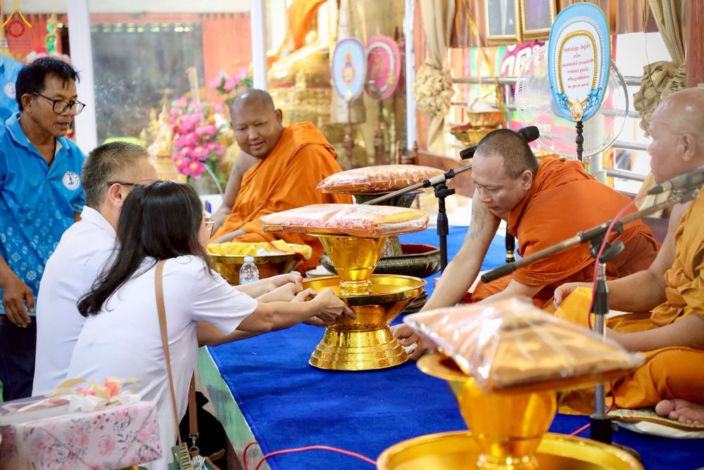 ภาพ No.258709:วันที่ 19 ตุลาคม พ.ศ. 2568 พิธีทอดกฐินสามัคคีทั่วไทย 30,000 วัด โดยคณะศิษยานุศิษย์ บูชาธรรม 81 ปี หลวงพ่อธัมมชโย ณ วัดปู่เจ้า อ. ศรีประจันต์ จ. สุพรรณบุรี