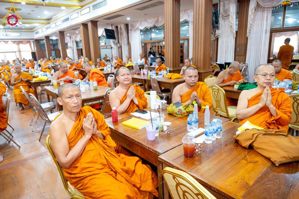 ภาพ No.313712:วันที่ 9 มีนาคม พ.ศ. 2569 การตรวจข้อสอบประโยคบาลีสนามหลวง พ.ศ.2569 ชั้นประโยค 1-2 ถึง ประโยค ป.ธ.9 ณ ศาลาอบรมสงฆ์ วัดสามพระยา เขตพระนคร กรุงเทพมหานคร