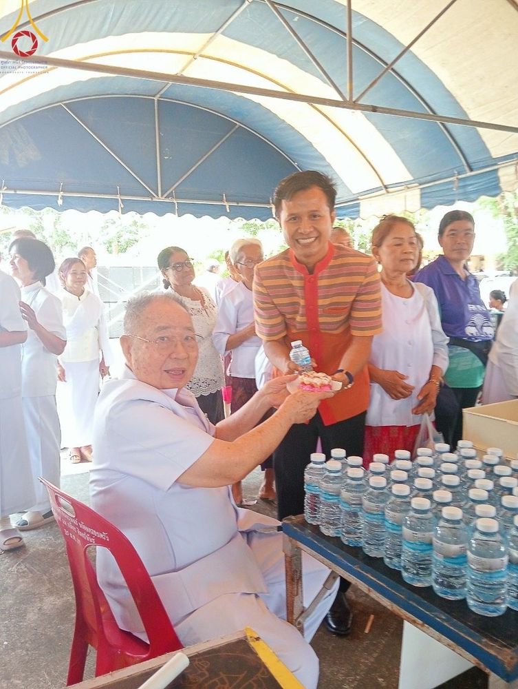 ภาพ No.173450:พิธีทอดกฐิน ณ วัดหนองสะแกกวน ต.ส้มป่อย อ.โนนดินแดง จ.บุรีรัมย์ ในโครงการกฐินสามัคคีทั่วไทย 30,000 วัด บูชาธรรม 80 ปี หลวงพ่อธัมมชโย โดยคณะศิษยานุศิษย์วัดพระธรรมกาย วันที่ 31 ตุลาคม พ.ศ. 2567