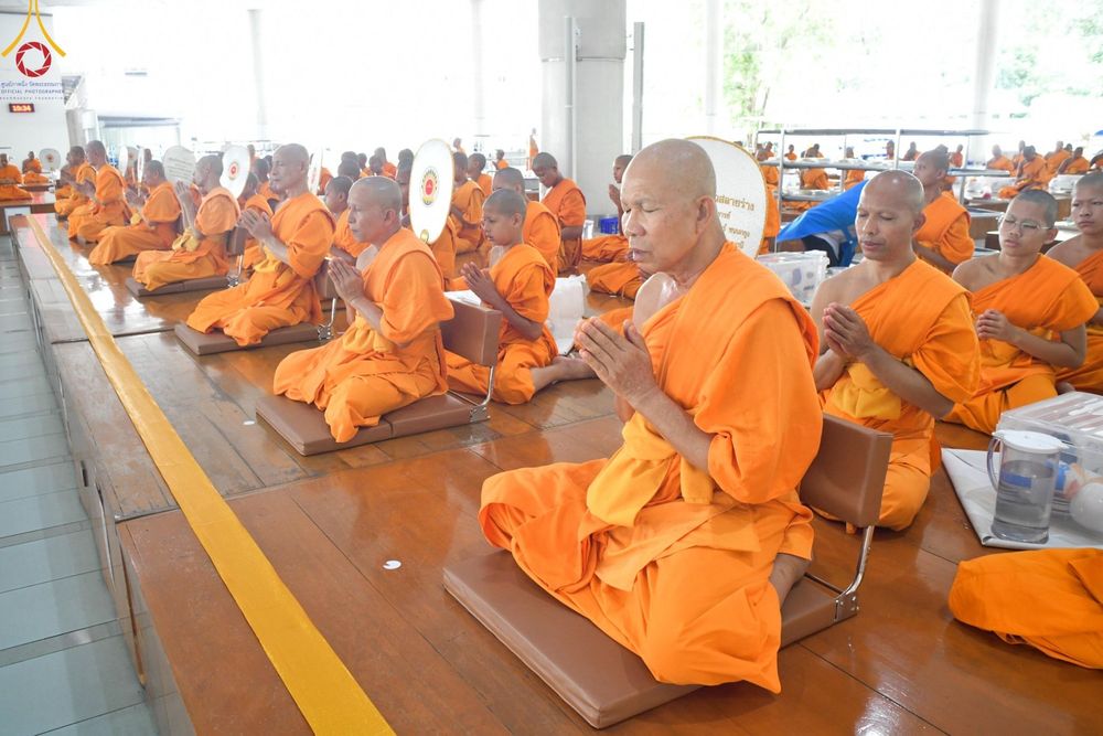 ภาพ No.149247:พิธีบุพเปตพลี ครั้งที่ 154 ร่วมอุทิศบุญแด่หมู่ญาติที่ล่วงลับไปแล้ว และสืบทอดอายุพระพุทธศาสนา วันจันทร์ที่ 19 สิงหาคม พ.ศ.2567 ณ หอฉันคุณยายอาจารย์ฯ วัดพระธรรมกาย