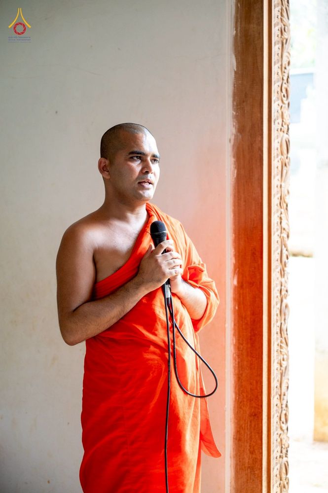 ภาพ No.262966:วันที่ 22 ตุลาคม พ.ศ. 2568 พิธีทอดกฐินสมทบ วัดกัลยาณมิตรต่างประเทศ  บูชาธรรม 81 ปี หลวงพ่อธัมมชโย ณ วัดโกฮอน ราชมหาวิหารายา และวัดศรีสุธรรมมารามายา   เมืองมาตะเล ประเทศศรีลังกา 