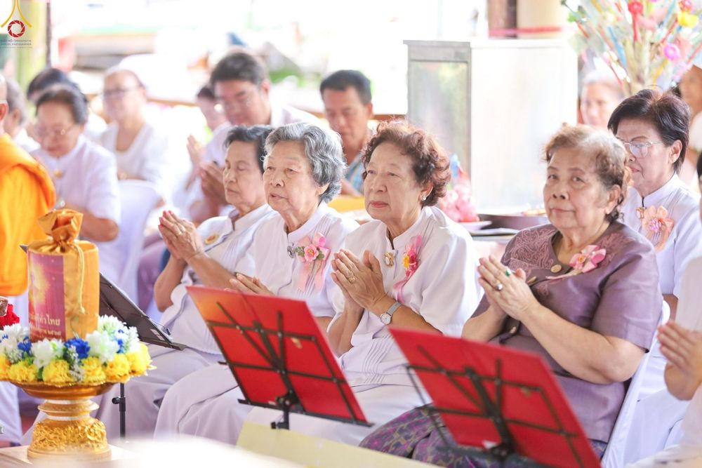 ภาพ No.250866:วันพุธที่ 8 ตุลาคม พ.ศ. 2568 พิธีทอดกฐินสามัคคีทั่วไทย 30,000 วัด โดยคณะศิษยานุศิษย์ บูชาธรรม 81 ปี หลวงพ่อธัมมชโย ณ วัดวังวน อ.พรหมพิราม จ.พิษณุโลก