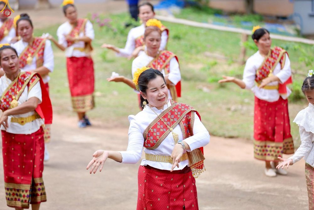 ภาพ No.269679:วันที่ 25 ตุลาคม พ.ศ. 2568 พิธีทอดกฐินสามัคคีทั่วไทย ณ วัดบ้านนาจาน ต.หนองกะท้าว  อ.นครไทย จ.พิษณุโลก โดยคณะศิษยานุศิษย์ บูชาธรรม 81 ปี หลวงพ่อธัมมชโย