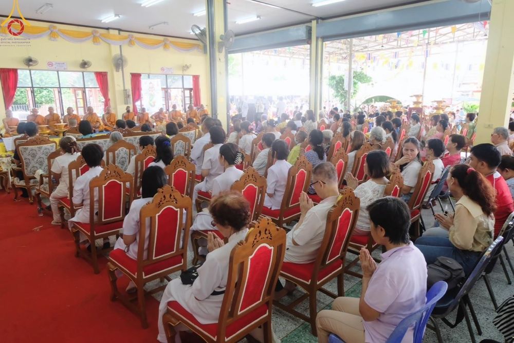 ภาพ No.162552:โครงการกฐินสามัคคีทั่วไทย 30,000 วัด บูชาธรรม 80 ปี หลวงพ่อธัมมชโย โดย คณะศิษยานุศิษย์วัดพระธรรมกาย ณ วัดจันทร์ใน จ.กรุงเทพมหานคร วันที่ 19 ตุลาคม พ.ศ. 2567