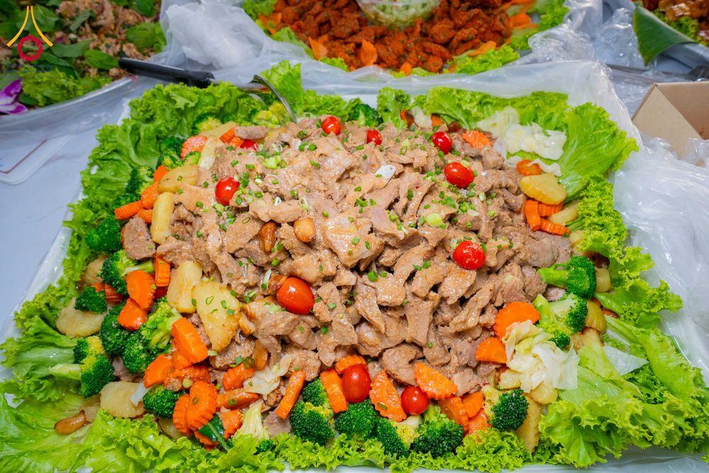 ภาพ No.301144:วันที่ 23 มกราคม พ.ศ. 2569 พิธีถวายภัตตาหารเป็นสังฆทาน แด่พระธรรมยาตรา ณ อนุสรณ์สถานบางปลา วัดบางปลา อำเภอบางเลน จังหวัดนครปฐม ในโครงการธรรมยาตรา กตัญญูบูชา มหาปูชนียาจารย์ พระมงคลเทพมุนี(สด จนฺทสโร) พระผู้ปราบมาร อนุสรณ์สถาน 7 แห่ง ปีที่ 14