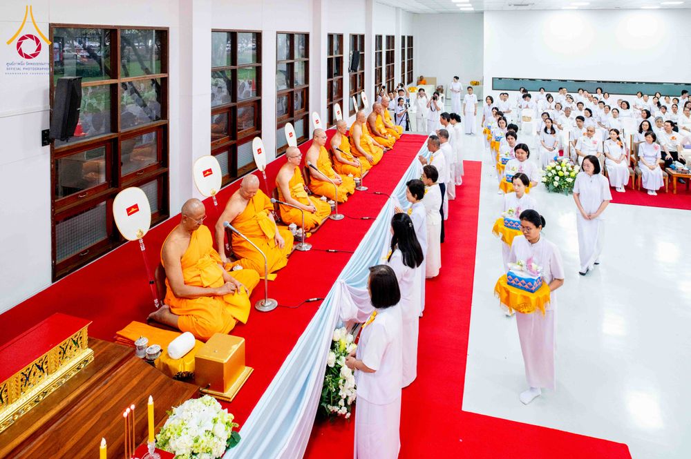 ภาพ No.314562:วันศุกร์ที่ 20 มีนาคม พ.ศ. 2569 พิธีบำเพ็ญกุศล คุณพ่อณรงค์ จินตมากุล โยมบิดา พระครูปลัดรัตนวีรวัฒน์ (รังสฤษดิ์ อิทฺธิจินตโก) ที่ปรึกษาเจ้าคณะจังหวัดปทุมธานี เจ้าอาวาสวัดพระธรรมกาย  ณ ห้องปลูกศรัทธา 2 วัดพระธรรมกาย ปทุมธานี