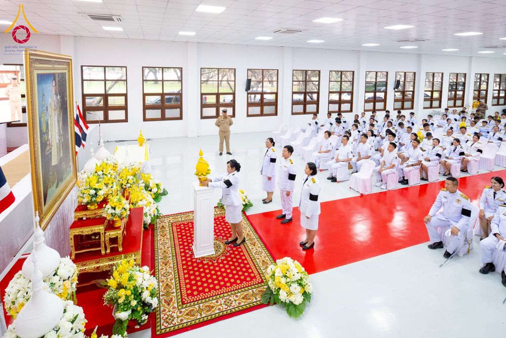 ภาพ No.276064:วันที่ 5 ธันวาคม พ.ศ. 2568 พสกนิกรอำเภอคลองหลวง พร้อมใจบำเพ็ญกุศลอุทิศถวาย “ในหลวงรัชกาลที่ 9” น้อมรำลึกในพระมหากรุณาธิคุณ เนื่องในวันคล้ายวันพระบรมราชสมภพ วันชาติ และวันพ่อแห่งชาติ ณ อาคารปลูกศรัทธา 2 วัดพระธรรมกาย อำเภอคลองหลวง จังหวัดปทุมธานี