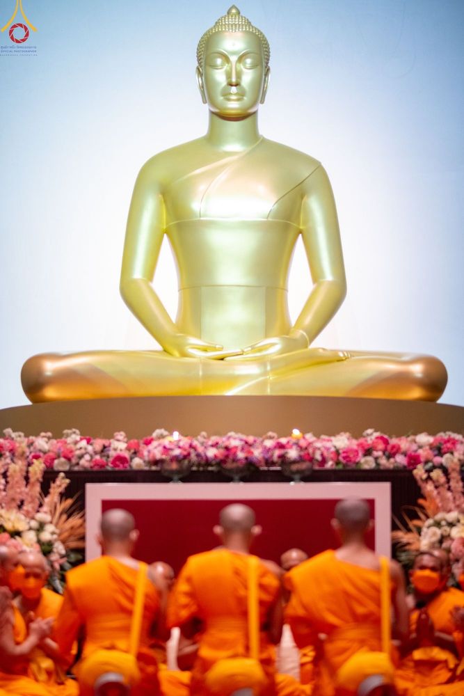 ภาพ No.84258:พิธีขอบรรพชา , พิธีขอสรณคมน์และศีล ,  พิธีรับบาตร , พิธีอุปสมบท ในโครงการบรรพชาอุปสมบทหมู่ธรรมทายาทรุ่นเข้าพรรษา และโครงการบรรพชาสามเณรโรงเรียนนานาชาติ รุ่นที่ 12 ณ โบสถ์พระไตรปิฎก วัดพระธรรมกาย วันที่ 22 กรกฎาคม พ.ศ. 2566