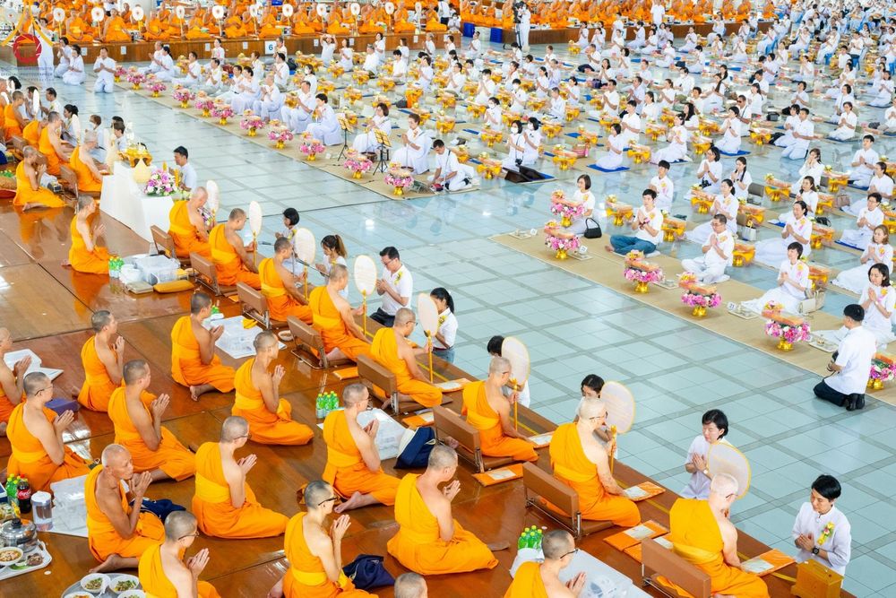 ภาพ No.153014:พิธีถวายภัตตาหารเมนูสวรรค์ ในพรรษาแห่งการเข้าถึงธรรม วันอังคารที่ 10 กันยายน พ.ศ. 2567 ครบรอบ 24 ปี วันละสังขาร คุณยายอาจารย์มหารัตนอุบาสิกาจันทร์ ขนนกยูง ณ หอฉันคุณยายอาจารย์ฯ วัดพระธรรมกาย