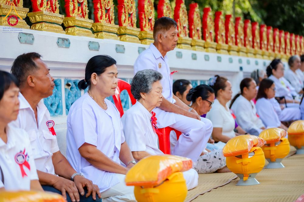 ภาพ No.285383:วันเสาร์ที่ 6 ธันวาคม พ.ศ.2568  พิธีอุปสมบทหมู่ ธรรมทายาท รุ่นบูชาธรรมมหาปูชนียาจารย์ ประจำปี 2568  ณ วัดเกาะแก้วประชานุรักษ์ ต.ชัยนาม อ.วังทอง จ.พิษณุโลก