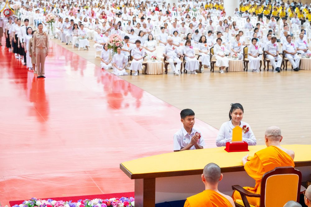 ภาพ No.311922:วันอังคารที่ 3 มีนาคม พ.ศ.2569 พิธีมอบโล่วัชรเกียรติยศ โครงการตอบปัญหาธรรมะทางก้าวหน้า ครั่งที่ 43, พิธีมอบโล่วัชรเกียรติยศ โครงการสอบตอบปัญหาศีลธรรม เพื่อสันติภาพโลก (World-Pec) ครั้งที่ 19 ณ สภาธรรมกายสากล วัดพระธรรมกาย