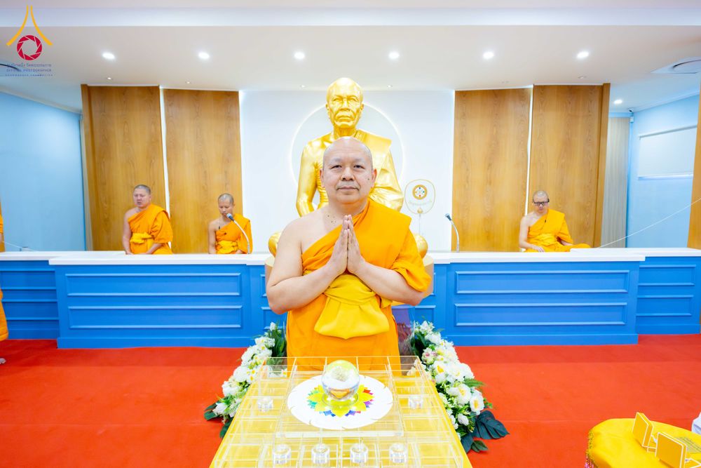 ภาพ No.313276:วันอาทิตย์ที่ 8 มีนาคม พ.ศ. 2569 พิธีสมโภชรูปเหมือนพระมงคลเทพมุนี (สด จนฺทสโร) และพิธีทอดผ้าป่าสามัคคีเพื่อสร้างวิหารพระมงคลเทพมุนี ณ วัดพุทธเคปทาวน์ ประเทศแอฟริกาใต้