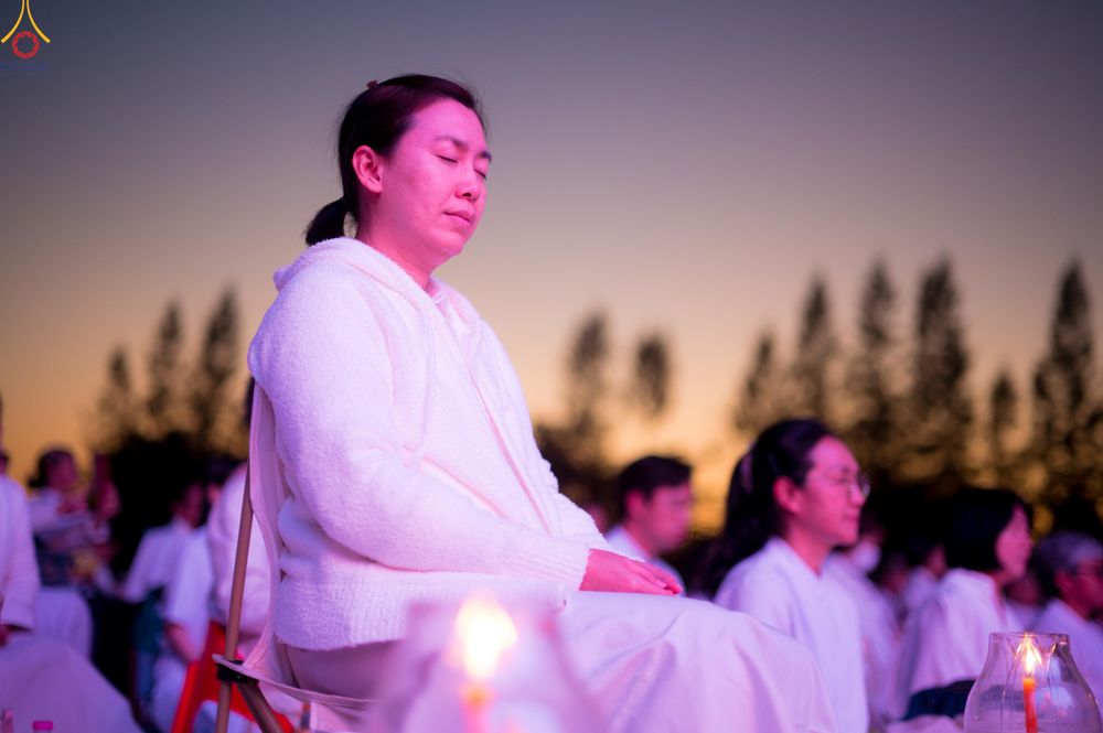 ภาพ No.292148:วันที่ 10 มกราคม พ.ศ. 2569 พิธีจุดประทีปถวายเป็นพุทธบูชา และบูชาธรรมมหาปูชนียาจารย์  ณ อนุสรณ์สถานคลองบางนางแท่น อ.สามพราน จ.นครปฐม ในโครงการธรรมยาตรา กตัญญูบูชา มหาปูชนียาจารย์ พระมงคลเทพมุนี(สด จนฺทสโร) พระผู้ปราบมาร อนุสรณ์สถาน 7 แห่ง ปีที่ 14