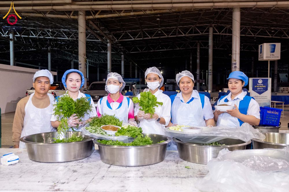 ภาพ No.306168:วันที่ 30 มกราคม พ.ศ. 2569 พิธีถวายภัตตาหารเป็นสังฆทาน แด่พระธรรมยาตรา ณ วัดพระธรรมกาย  จังหวัดปทุมธานี ในโครงการธรรมยาตรา กตัญญูบูชา มหาปูชนียาจารย์ พระมงคลเทพมุนี(สด จนฺทสโร) พระผู้ปราบมาร อนุสรณ์สถาน 7 แห่ง ปีที่ 14